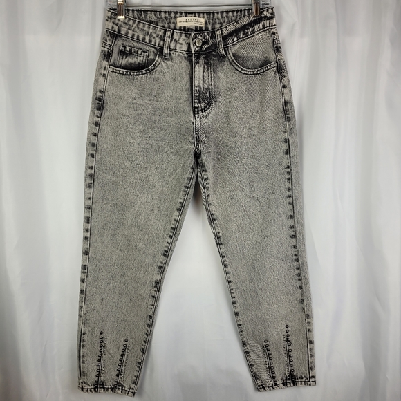 Redial Denim - Redial Acid Wash Embellished Studded Tapered Ankle Mom Jeans Women Size 6